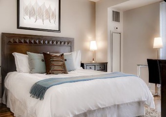 Eclectic Luxury Condo Boston pet friendly vacation rentals, dog friendly Boston Mass rentals