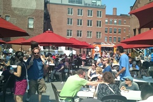 Gaslight, pet friendly restaurant in Boston Massachusetts, dogs allowed Boston restaurant